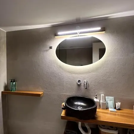 Zen Flat With Incredible Sea And View By 8essentially Apartmán Chania (Crete)